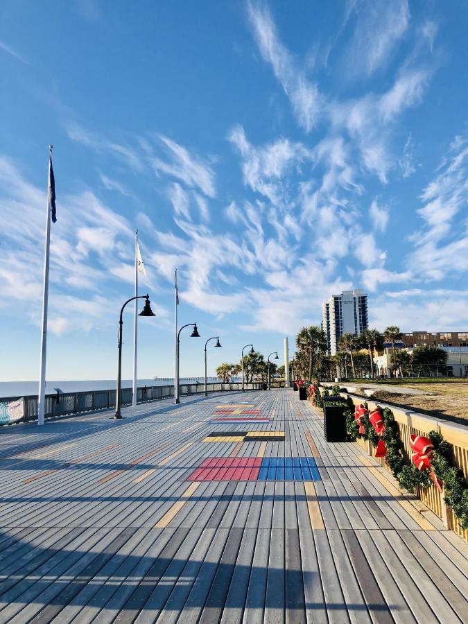 Huge Ocean Front Condo, Amazing Views Миртл-Бич Экстерьер фото